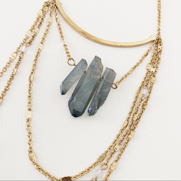 Express gold layered triple stone necklace - Picture 3 of 4